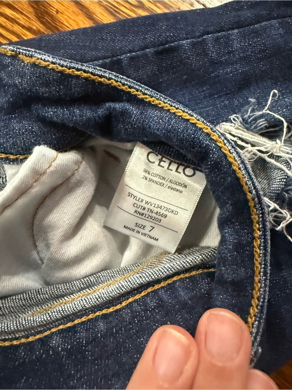 Cello Distressed Skinny Jeans Size 7 Ripped Blue Denim with Back Ankle Fray - Picture 7 of 8